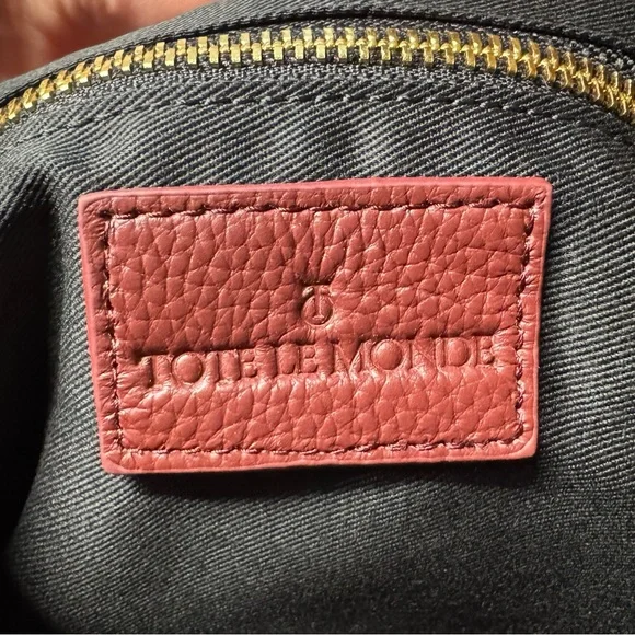 NWT TOTE LE MONDE MILAN TOTE, Burgundy - Picture 4 of 9